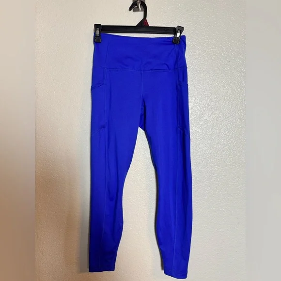 Bundle of Small Workout Leggings - Picture 2 of 14